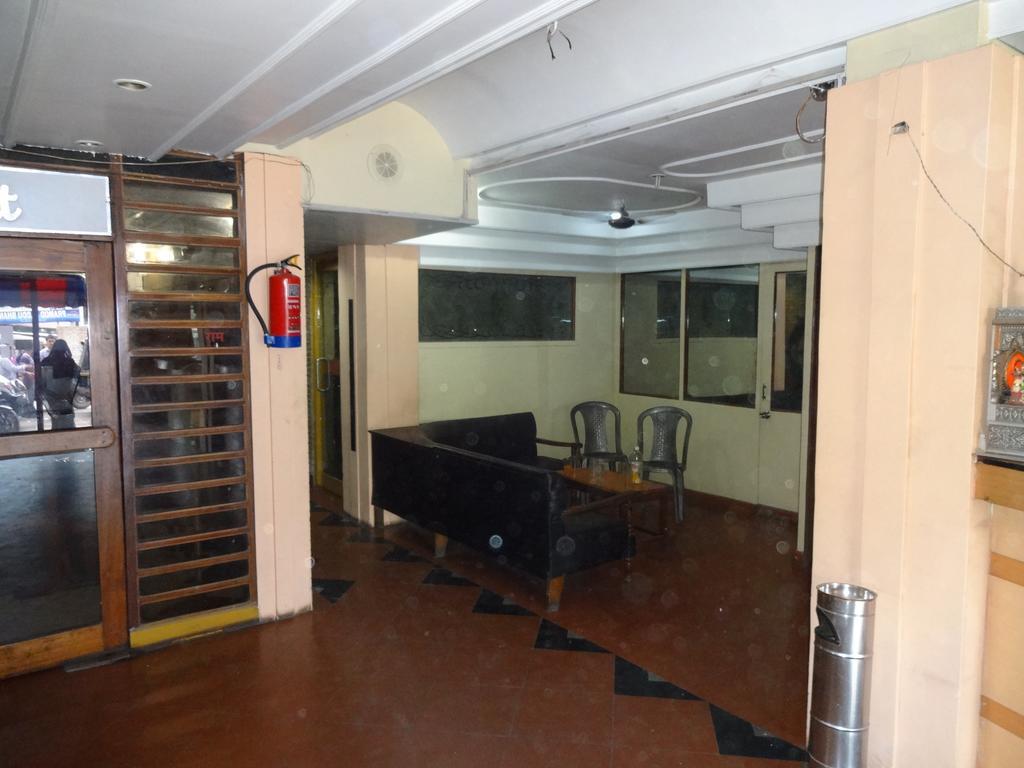 Ajatsatru Hotel 가야 외부 사진